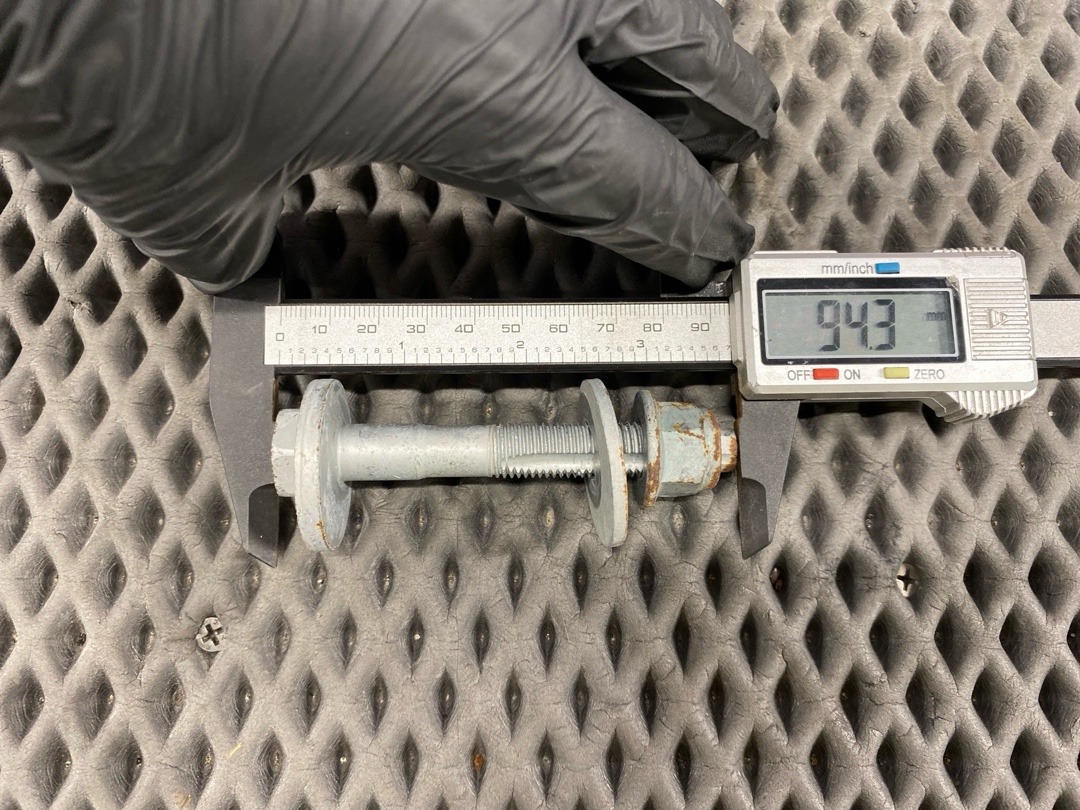 Болт развальный, 710 рублей, Красноярск