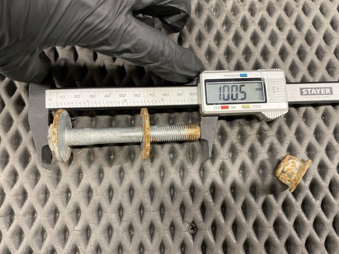 Болт развальный, 710 рублей, Красноярск