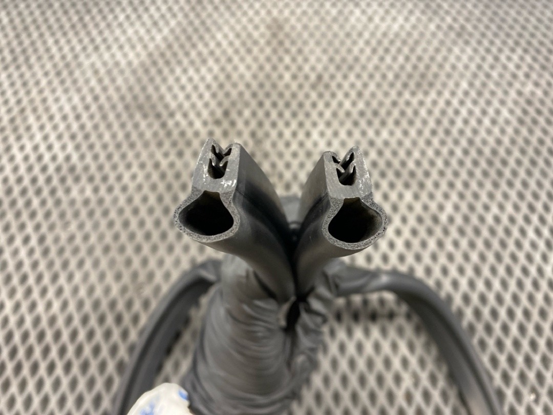 Подкапотный уплотнитель, 1250 рублей, Красноярск