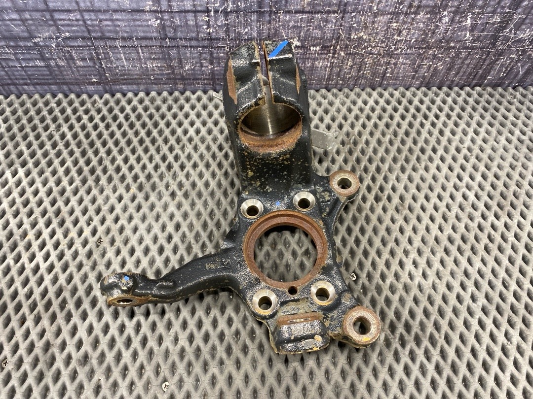 Поворотный кулак, 2370 рублей, Красноярск