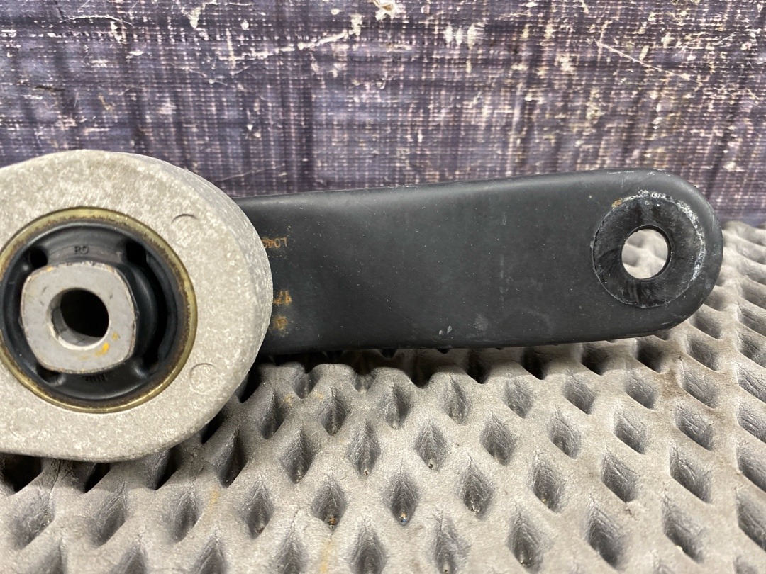 Опора двигателя, 1530 рублей, Красноярск