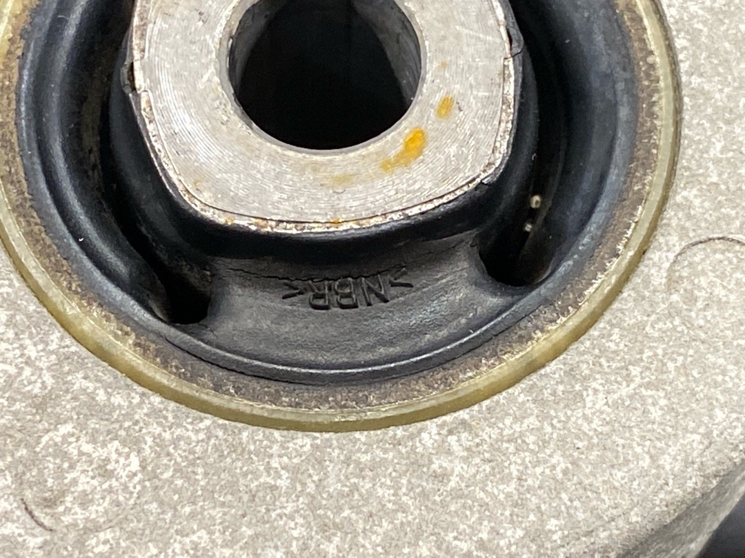 Опора двигателя, 1530 рублей, Красноярск