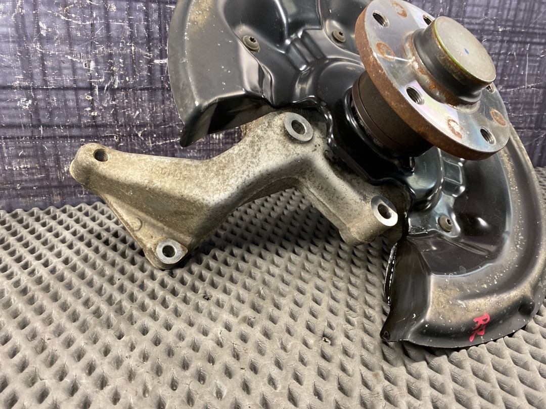 Поворотный кулак, 3430 рублей, Красноярск