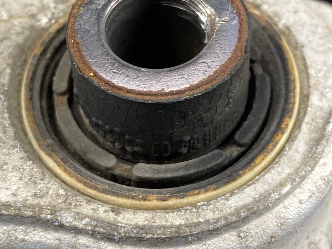 Поворотный кулак, 3430 рублей, Красноярск