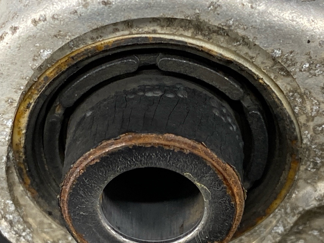 Поворотный кулак, 3430 рублей, Красноярск