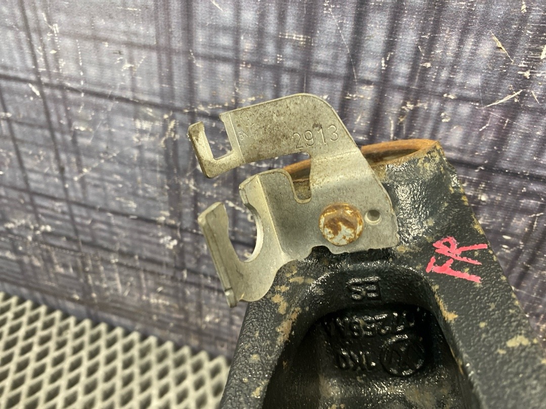 Поворотный кулак, 2370 рублей, Красноярск