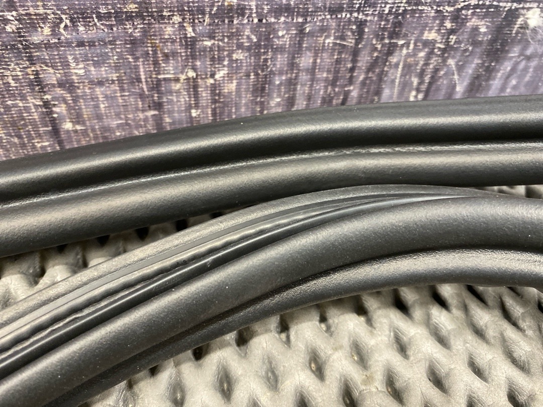 Уплотнитель крышки багажника, 1340 рублей, Красноярск