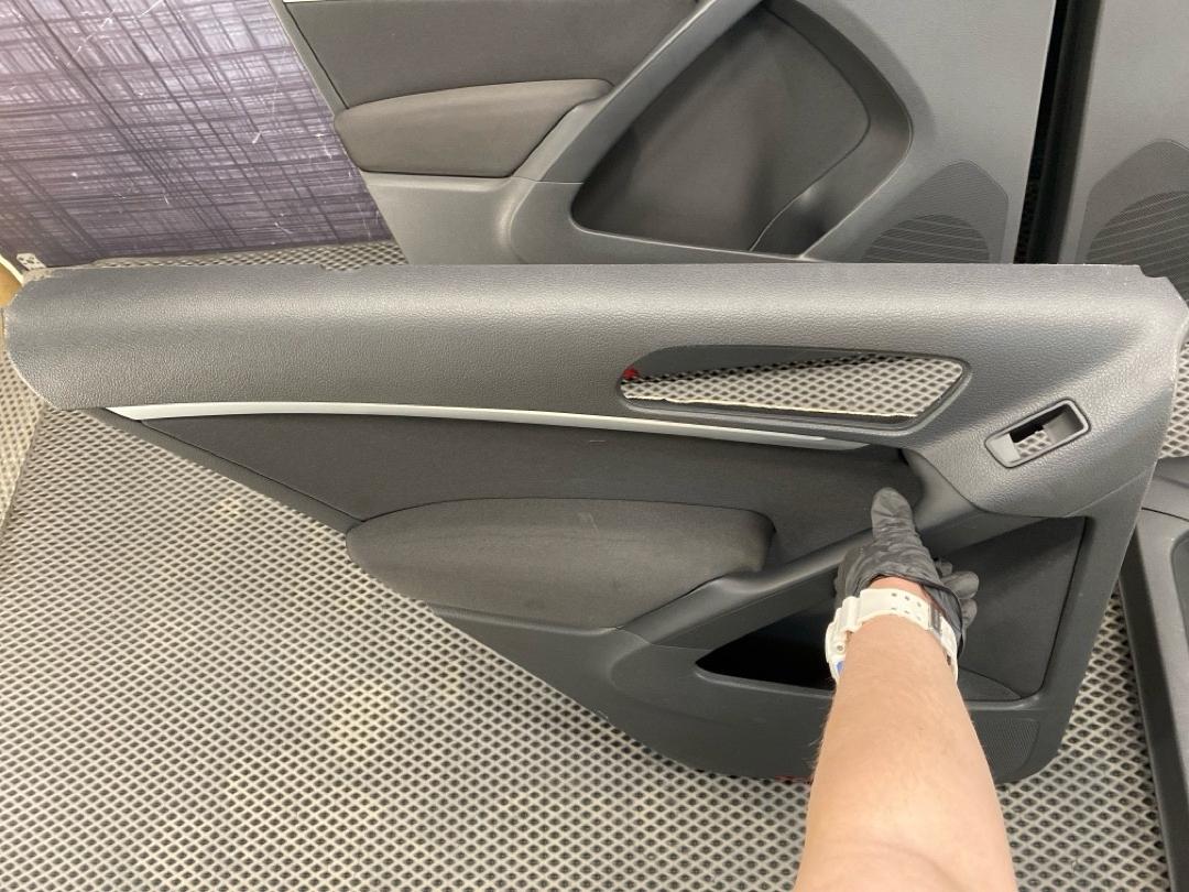 Комплект обшивок дверей, 7430 рублей, Красноярск