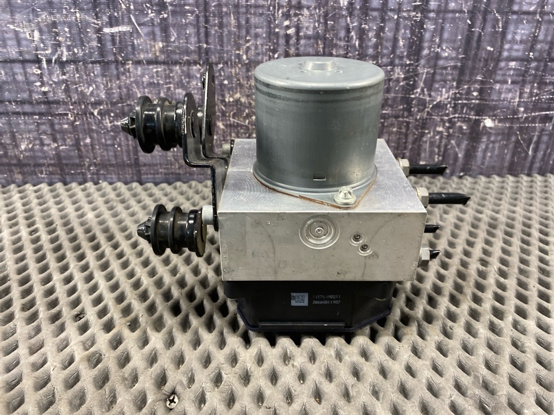 Блок ABS, 16870 рублей, Красноярск