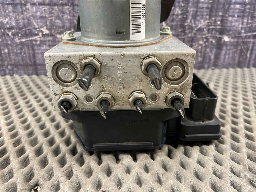 Блок ABS, 16870 рублей, Красноярск