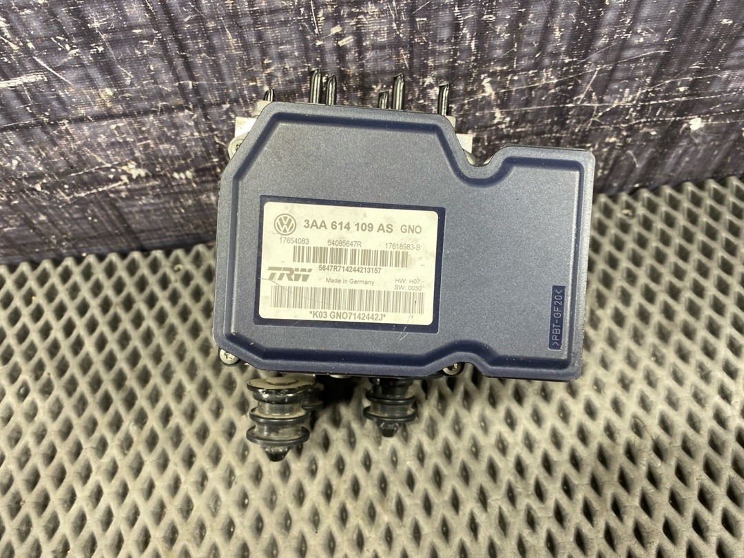 Блок ABS, 16870 рублей, Красноярск