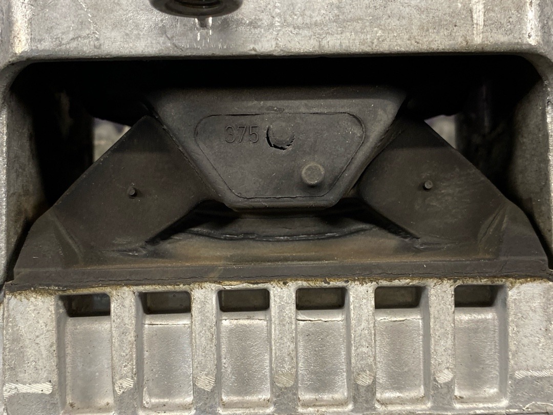 Подушка двигателя, 3730 рублей, Красноярск