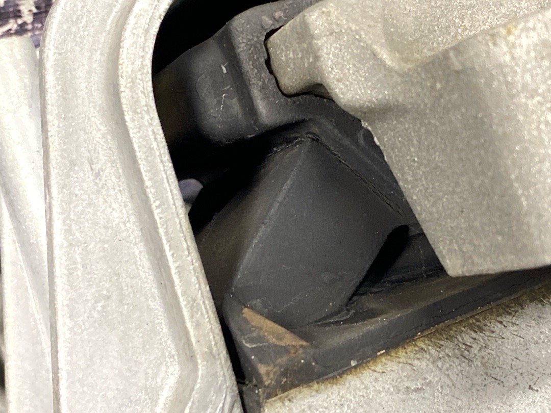 Подушка двигателя, 3730 рублей, Красноярск