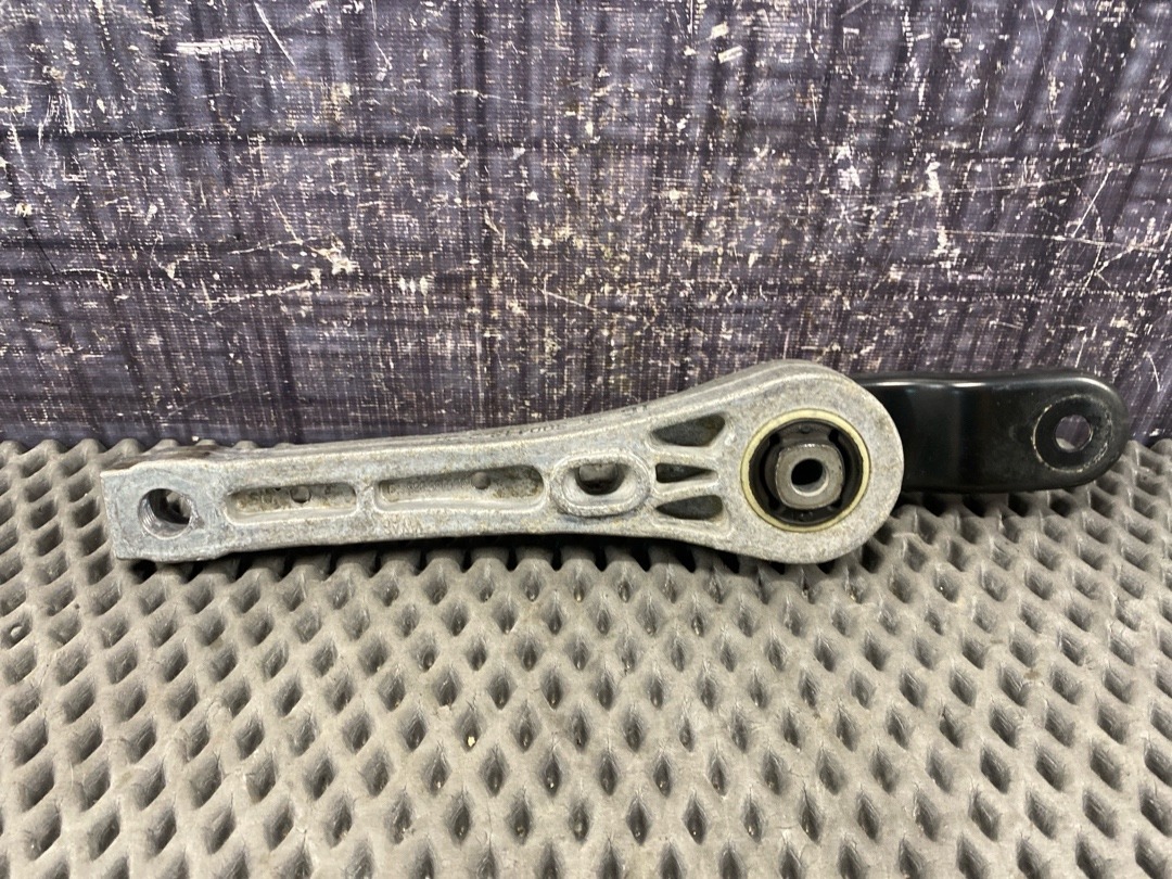 Опора двигателя, 970 рублей, Красноярск