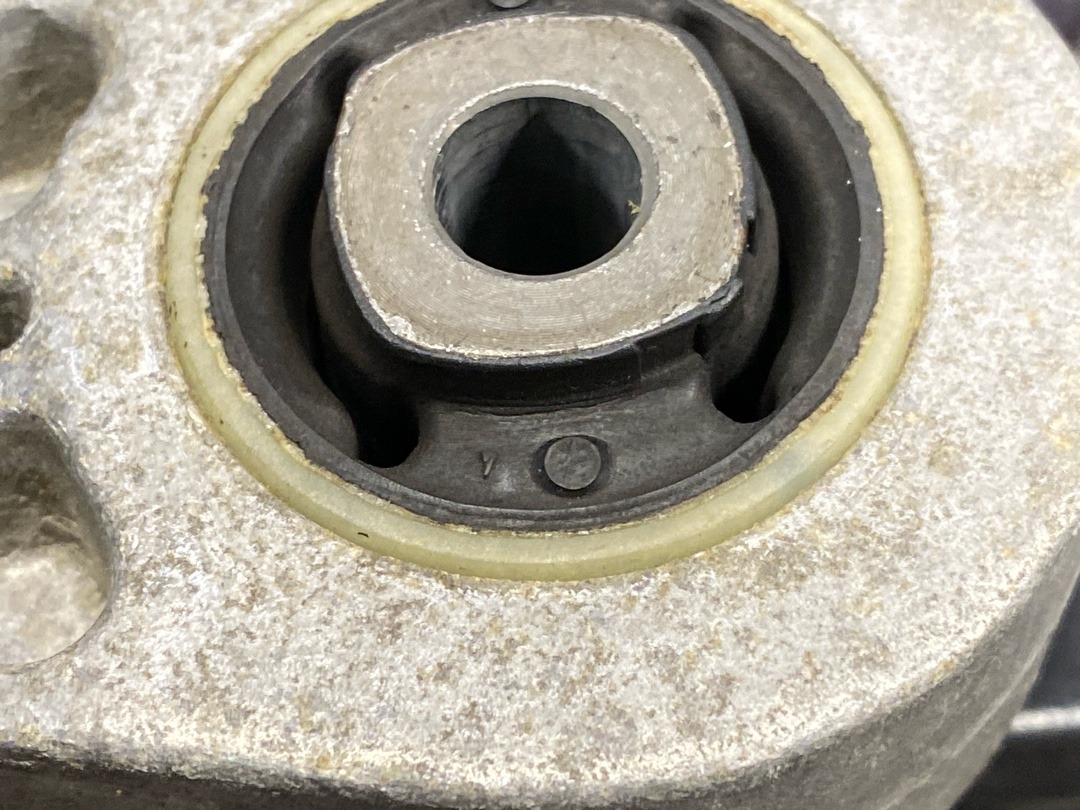 Опора двигателя, 970 рублей, Красноярск