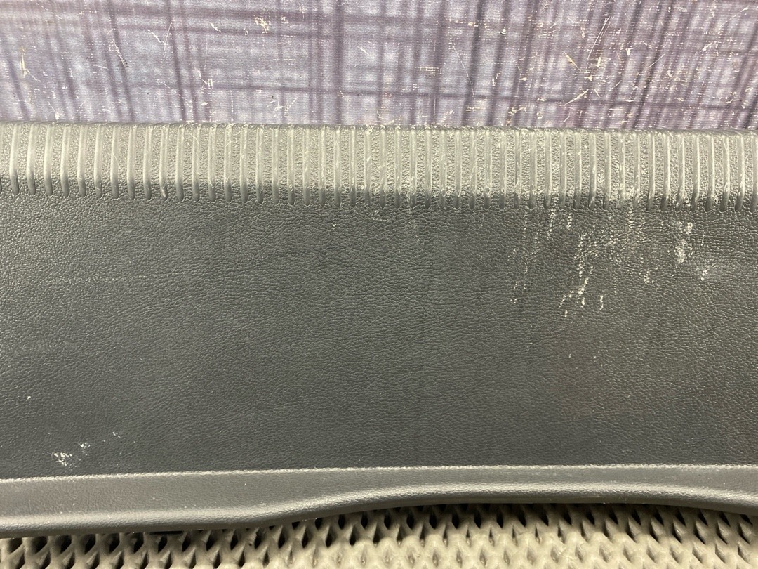 Пластик багажника, 1650 рублей, Красноярск