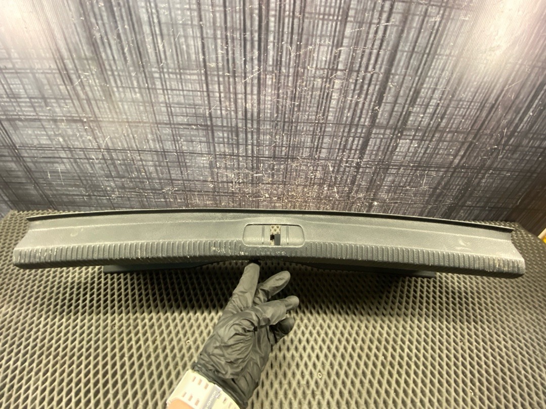 Пластик багажника, 1650 рублей, Красноярск