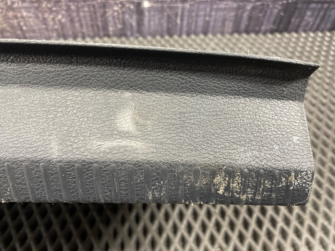 Пластик багажника, 1650 рублей, Красноярск