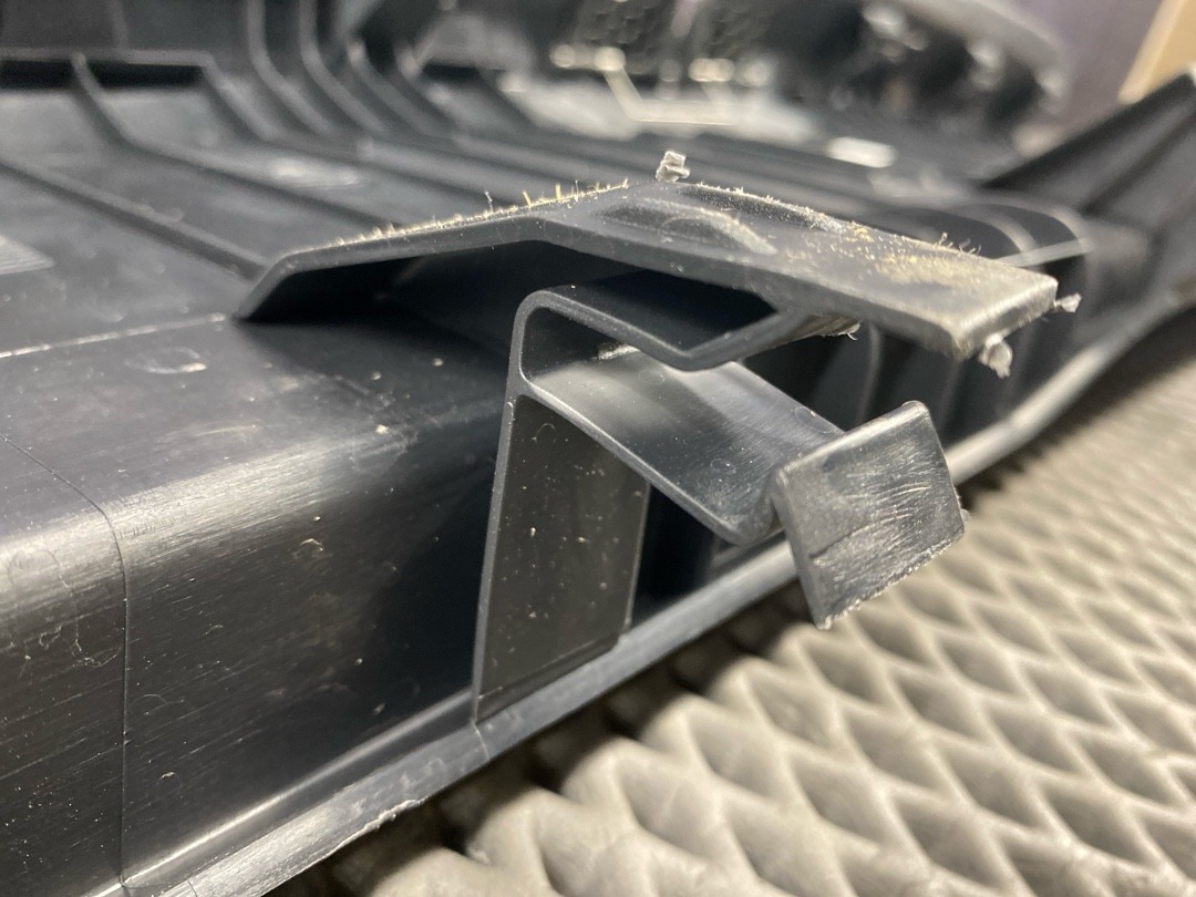 Пластик багажника, 1650 рублей, Красноярск