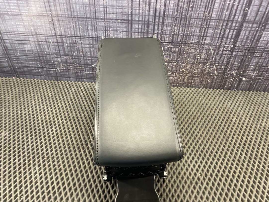 Подлокотник, 8360 рублей, Красноярск