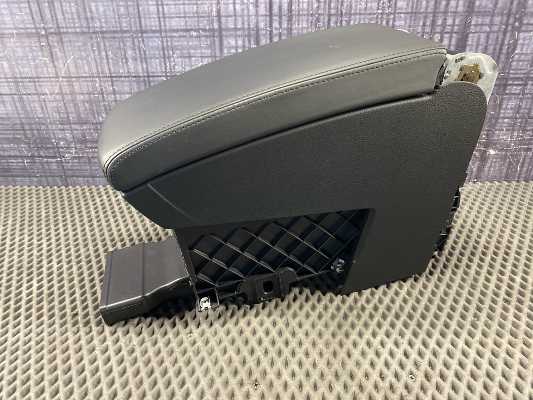 Подлокотник, 8360 рублей, Красноярск