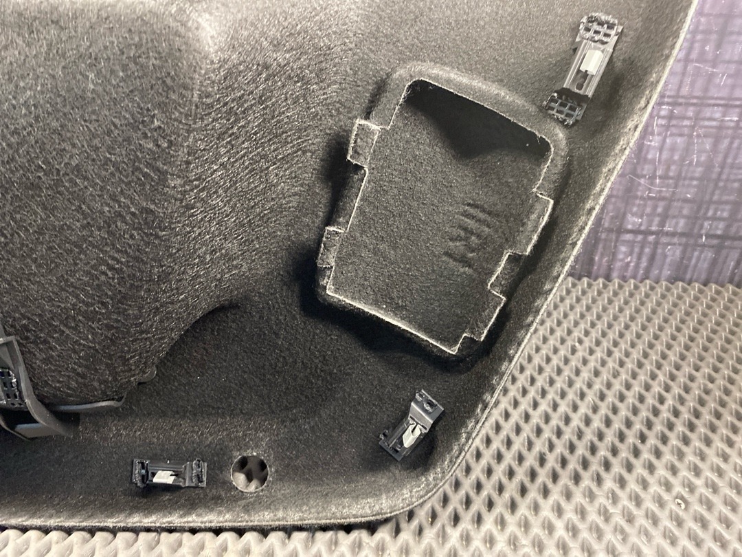 Обшивка крышки багажника, 1940 рублей, Красноярск