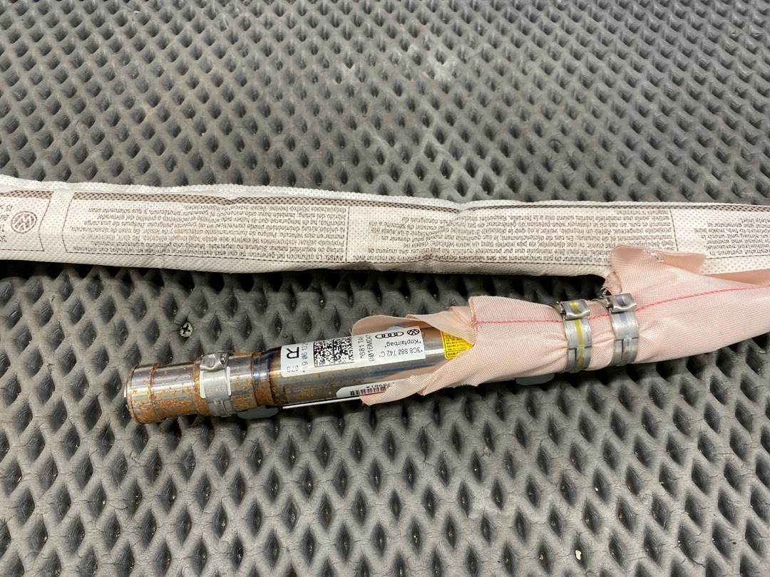 Подушка безопасности, 2420 рублей, Красноярск