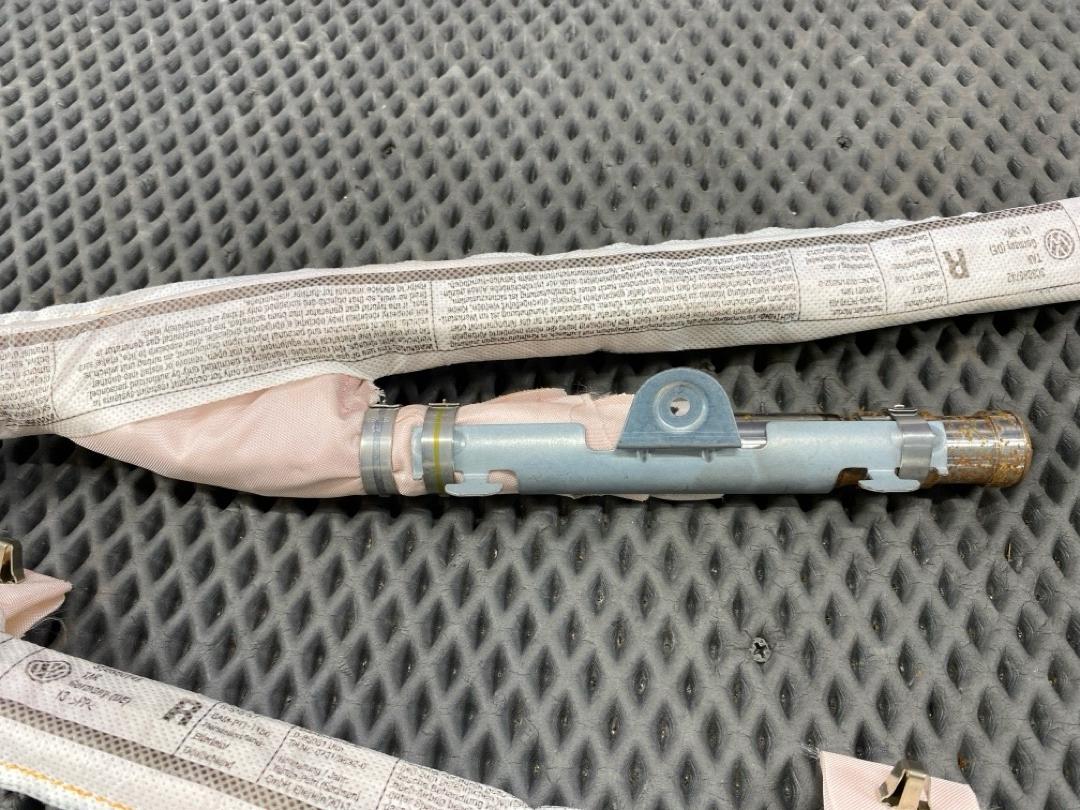 Подушка безопасности, 2420 рублей, Красноярск