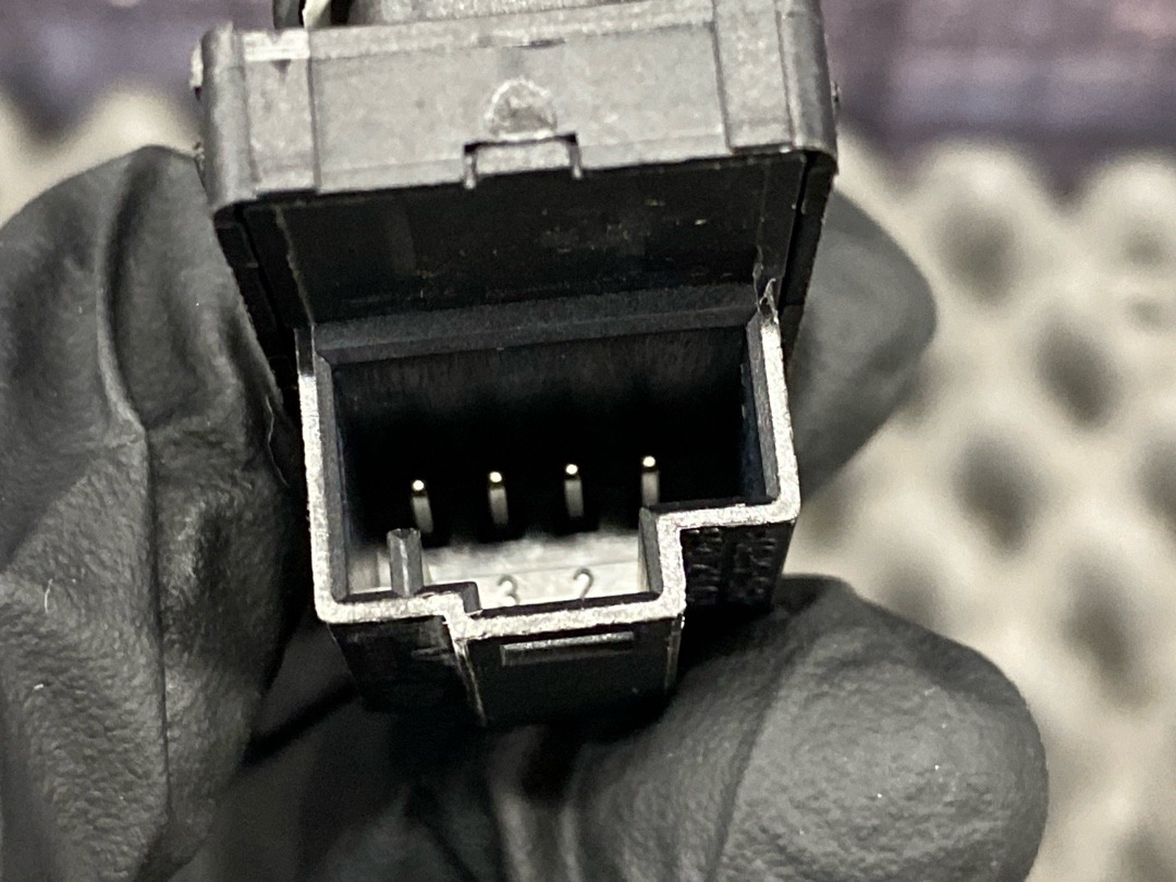 Кнопка центрального замка, 570 рублей, Красноярск