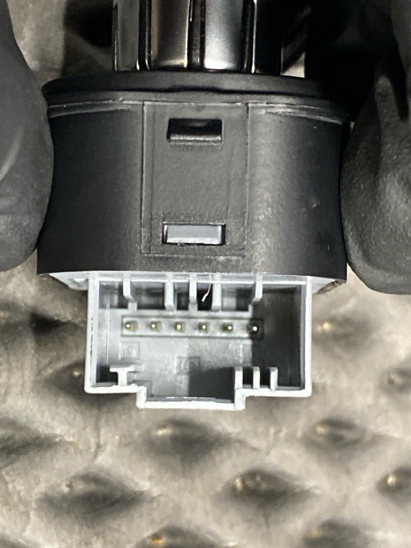 Кнопка регулировки зеркал, 2020 рублей, Красноярск