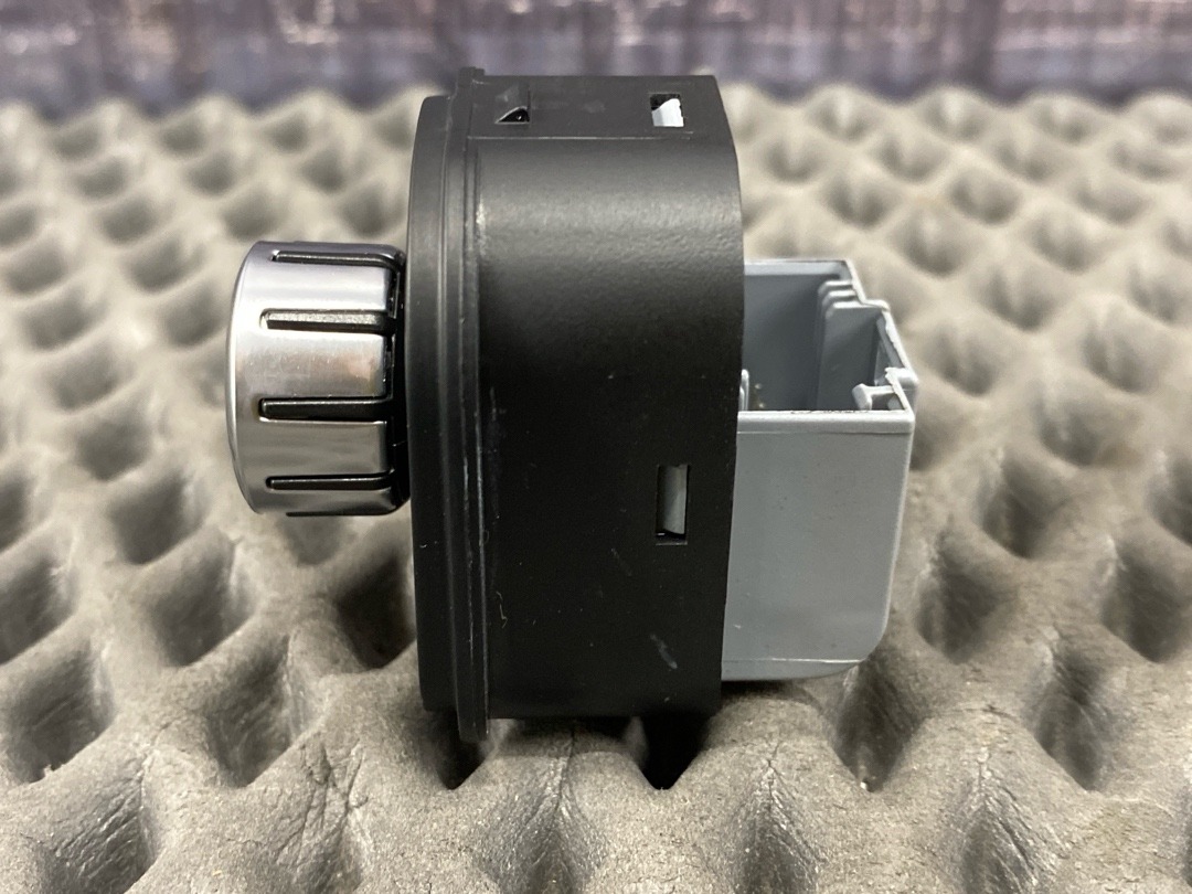 Кнопка регулировки зеркал, 2020 рублей, Красноярск