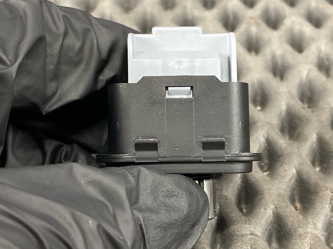 Кнопка регулировки зеркал, 2020 рублей, Красноярск