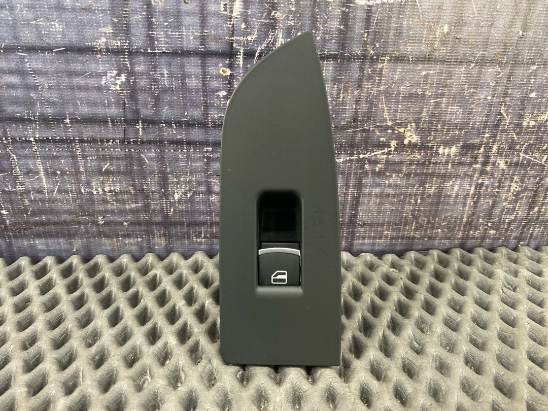 Кнопка стеклоподъемника, 890 рублей, Красноярск