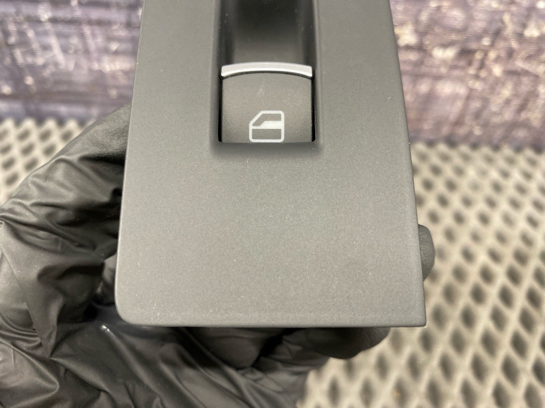 Кнопка стеклоподъемника, 890 рублей, Красноярск