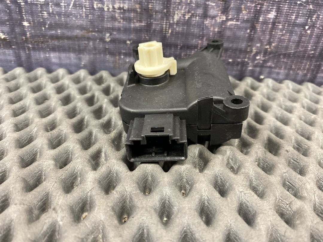 Мотор заслонки печки, 1250 рублей, Красноярск