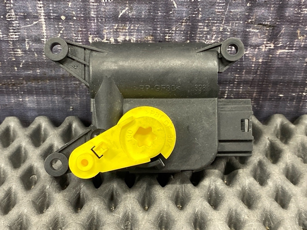 Мотор заслонки печки, 1250 рублей, Красноярск