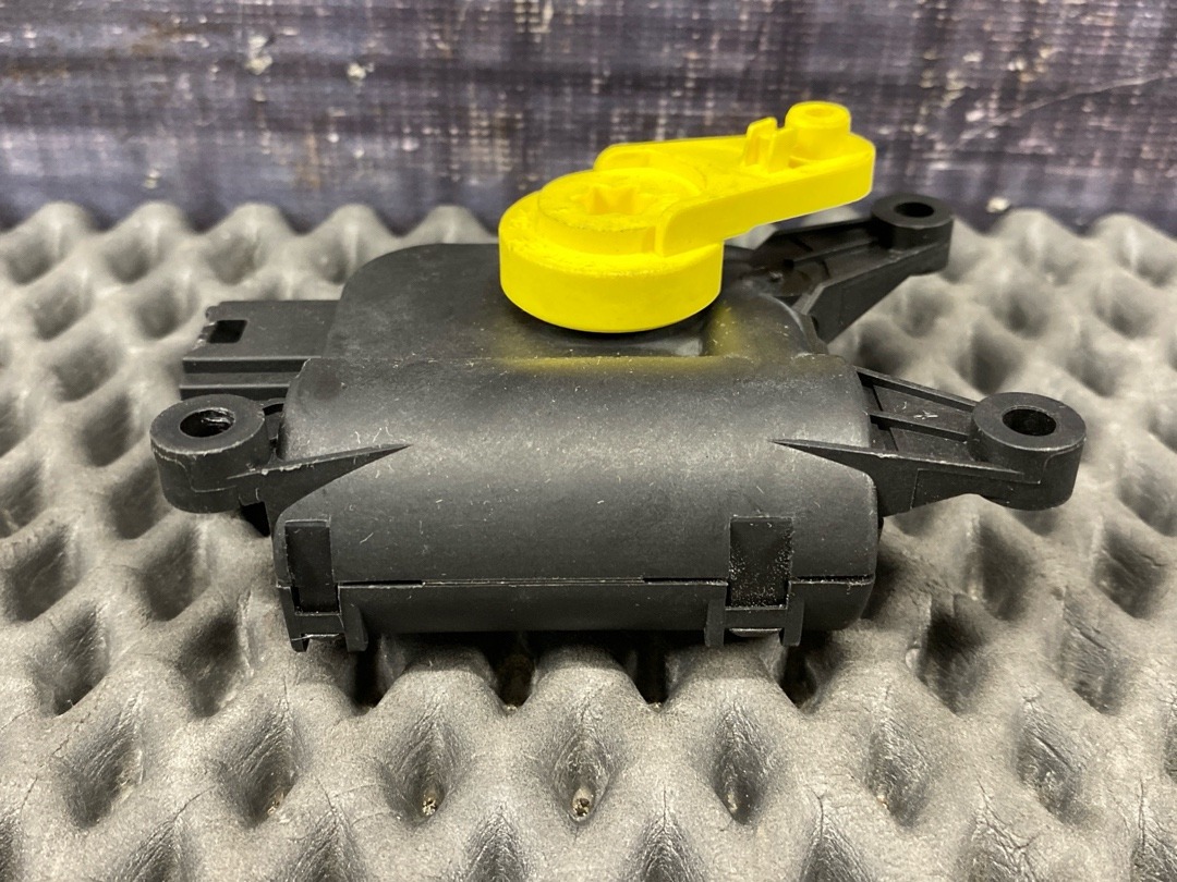 Мотор заслонки печки, 1250 рублей, Красноярск