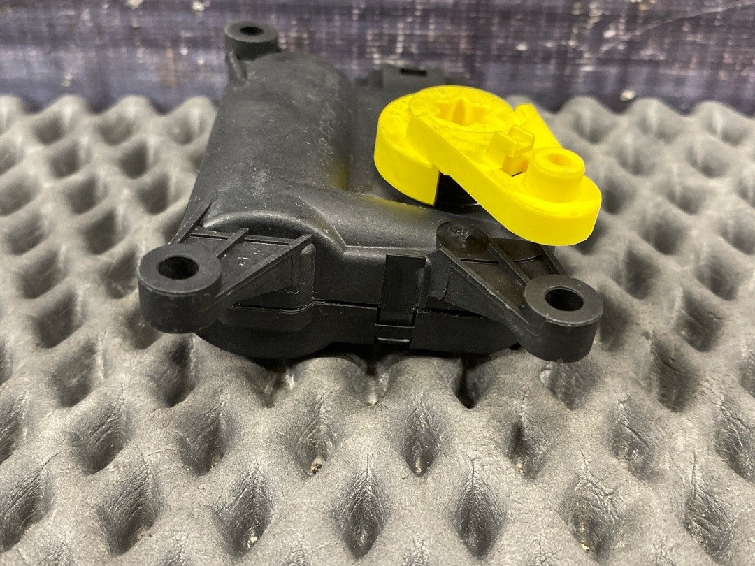 Мотор заслонки печки, 1250 рублей, Красноярск