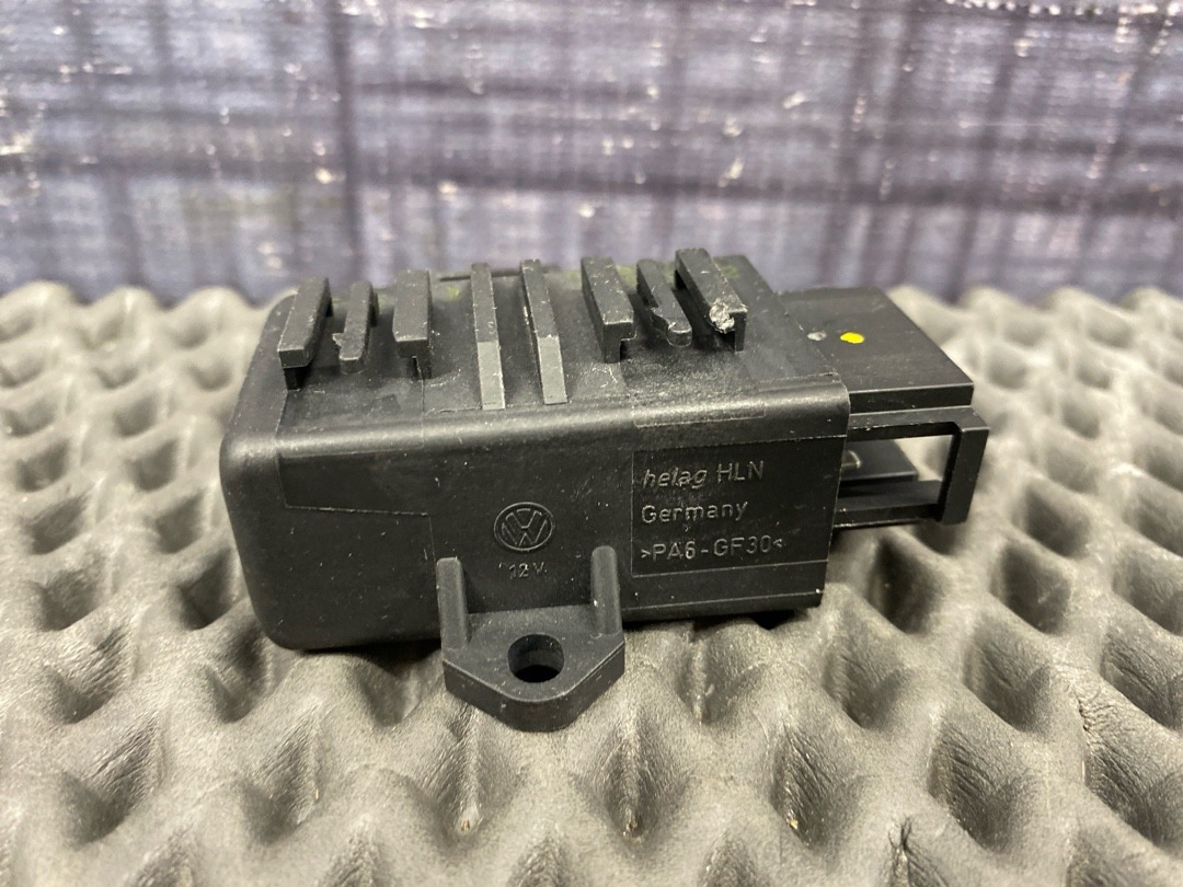 Блок управления подогревом сиденья, 2630 рублей, Красноярск