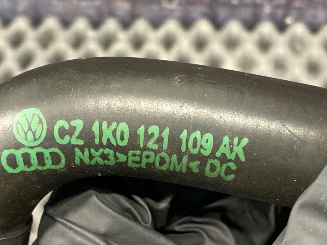 Шланг системы охлаждения, 840 рублей, Красноярск