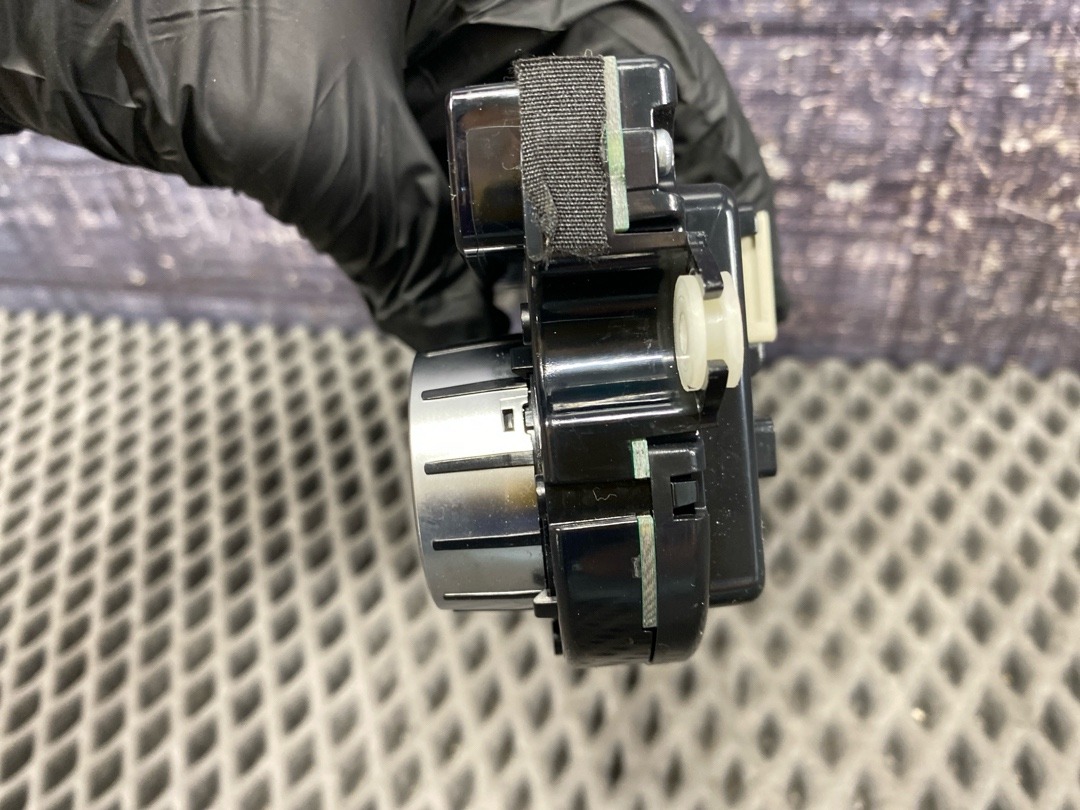 Блок управления климат-контролем, 8620 рублей, Красноярск