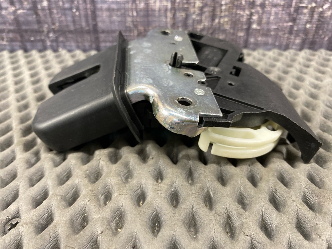 Замок багажника, 2860 рублей, Красноярск