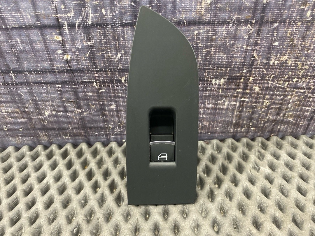 Кнопка стеклоподъемника, 890 рублей, Красноярск