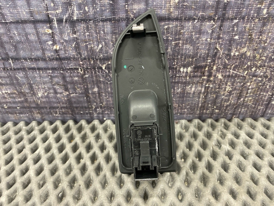 Кнопка стеклоподъемника, 890 рублей, Красноярск