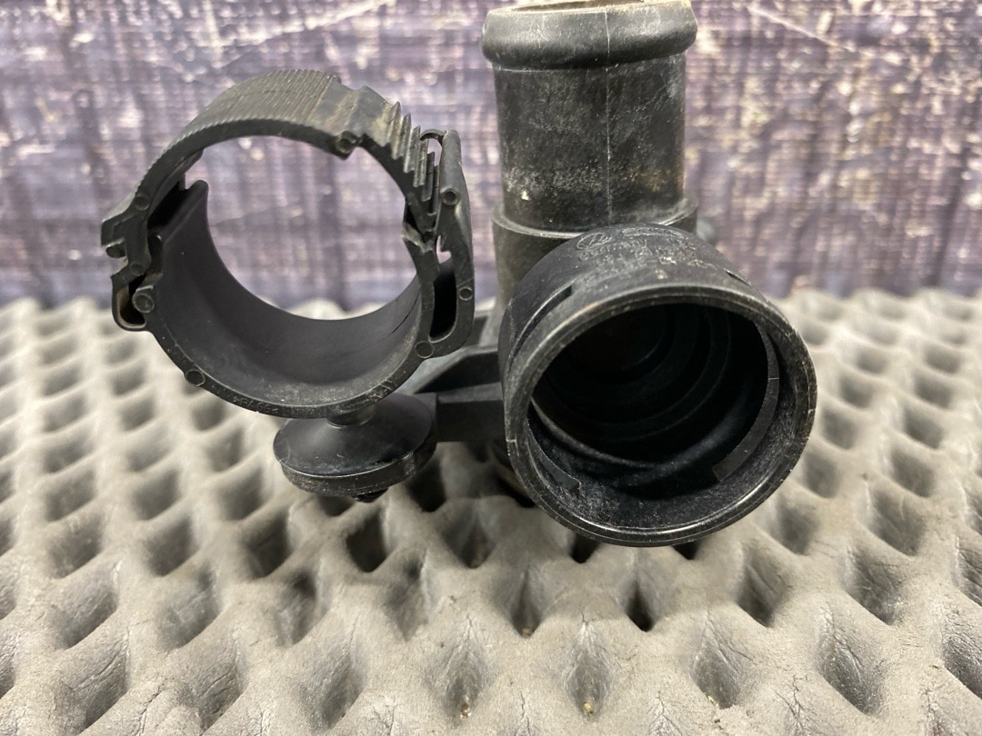 Фланец системы охлаждения, 1360 рублей, Красноярск