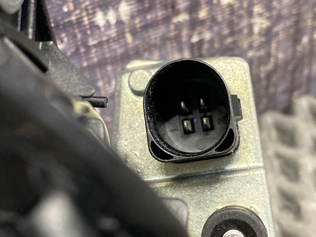 Кнопка открывания багажника, 18090 рублей, Красноярск