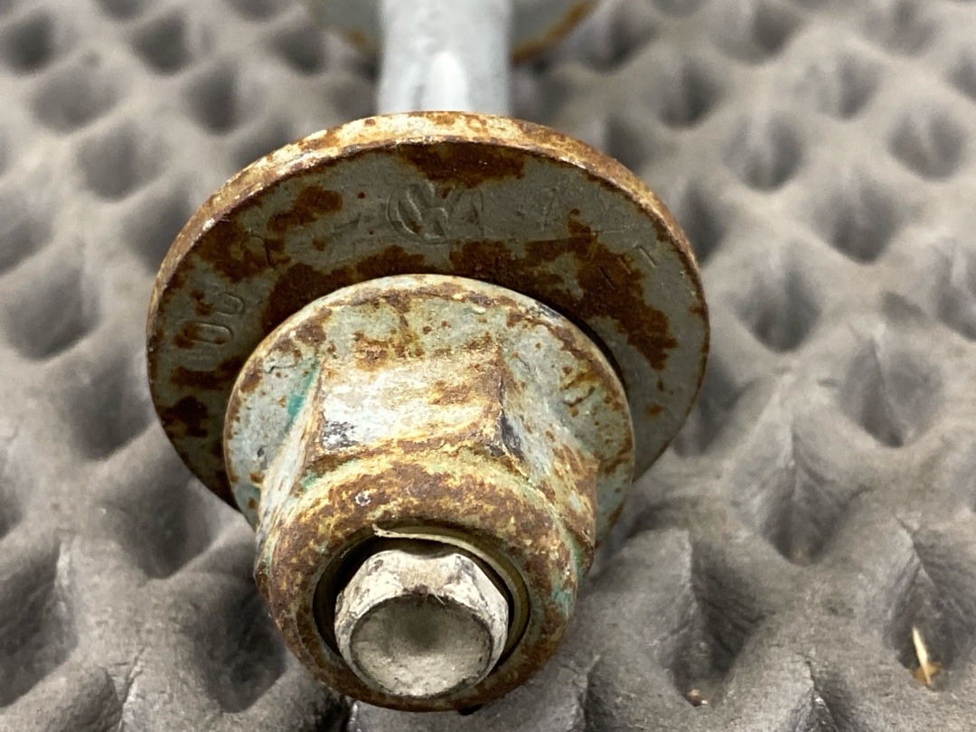 Болт развальный, 710 рублей, Красноярск