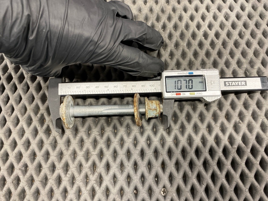 Болт развальный, 710 рублей, Красноярск