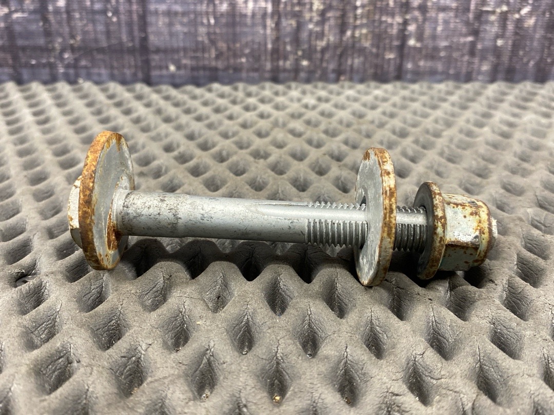 Болт развальный, 710 рублей, Красноярск