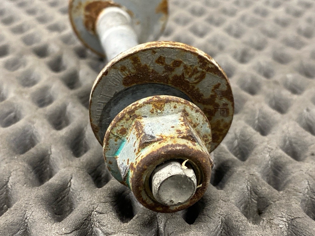 Болт развальный, 710 рублей, Красноярск